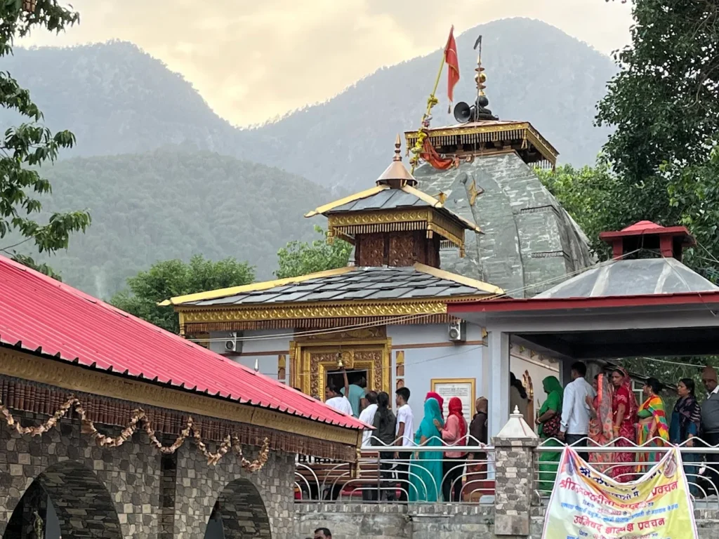  Kashi Vishwanath Temple in Uttarkashi